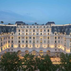 Experience luxurious living at The Peninsula Paris, a 5-star palace centrally located in the heart of Paris.