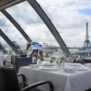The Peninsula Paris offers an exceptional and unforgettable stay, combining world-class luxury with an unbeatable location.