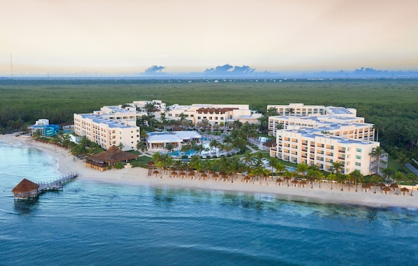 Get best savings on Hyatt Ziva Riviera Cancun - All Inclusive Deal at Expedia UK 7 Get best savings on Hyatt Ziva Riviera Cancun - All Inclusive Deal at Expedia UK - Image 4