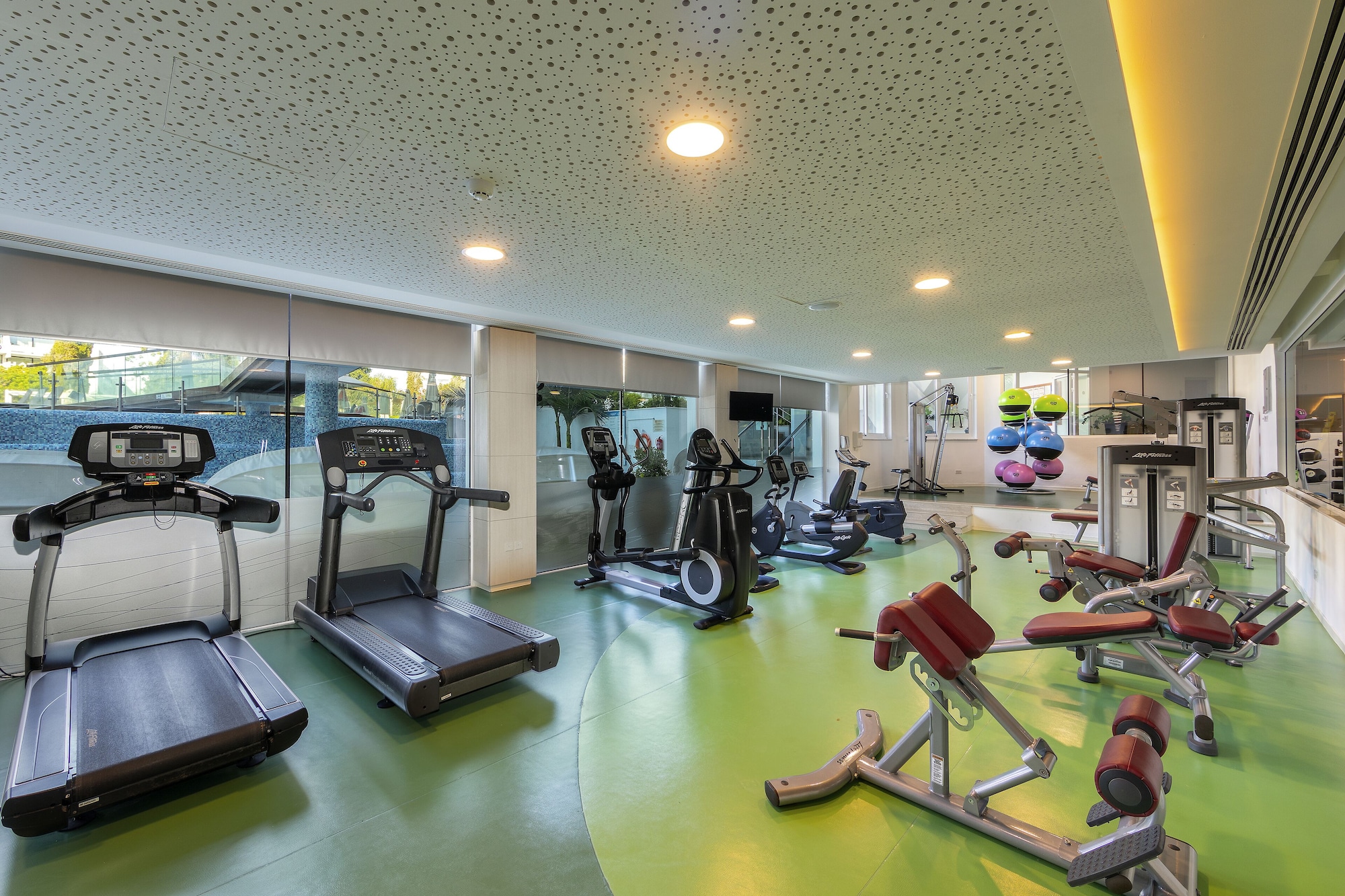 Luxurious All-Inclusive Holiday at Melissi Beach Hotel & Spa in Cyprus from just £947 per Traveller at Expedia UK 5 Luxurious All-Inclusive Holiday at Melissi Beach Hotel & Spa in Cyprus from just £947 per Traveller at Expedia UK - Image 3