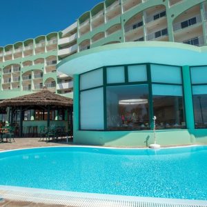 Get best savings on All Inclusive Holidays to Portugal from £415 pp at EasyJet Holidays UK