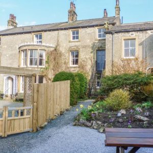 February Half Term offers – Save up to 40% off on Holiday Cottages at Sykes Holiday Cottages