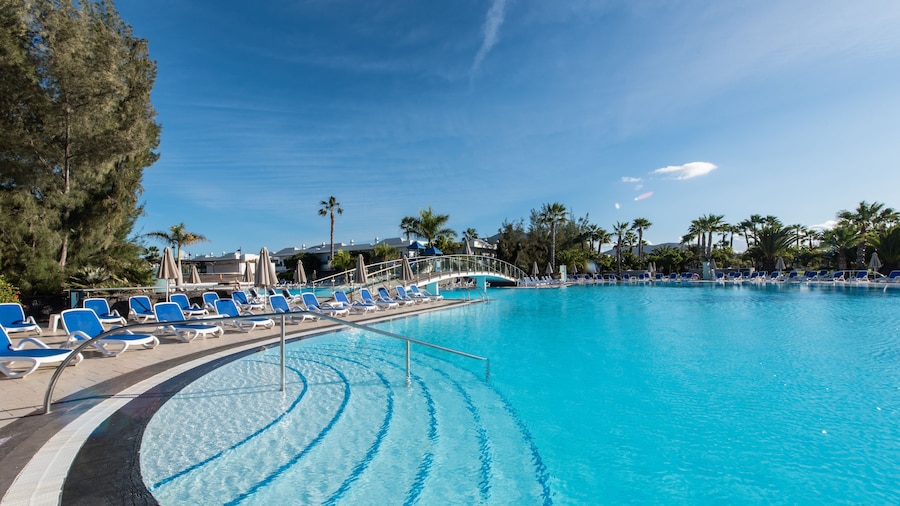 Save up to 40% off on Top flight + All inclusive hotel deals in Spain 1 Save up to 40% off on Top flight + All inclusive hotel deals in Spain